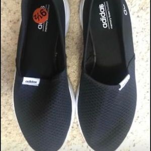Adidas women shoes brand new!